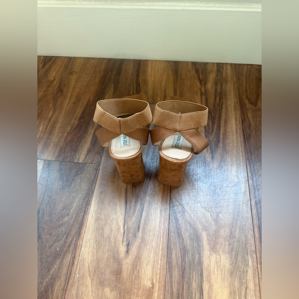 Steve Madden Brown Suede Block Heel Sandals - Picture 3 of 4